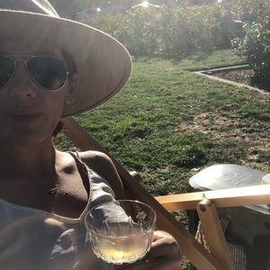 Meet your Posher, Lea